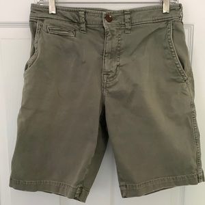American Eagle extreme Flex shorts olive green 28